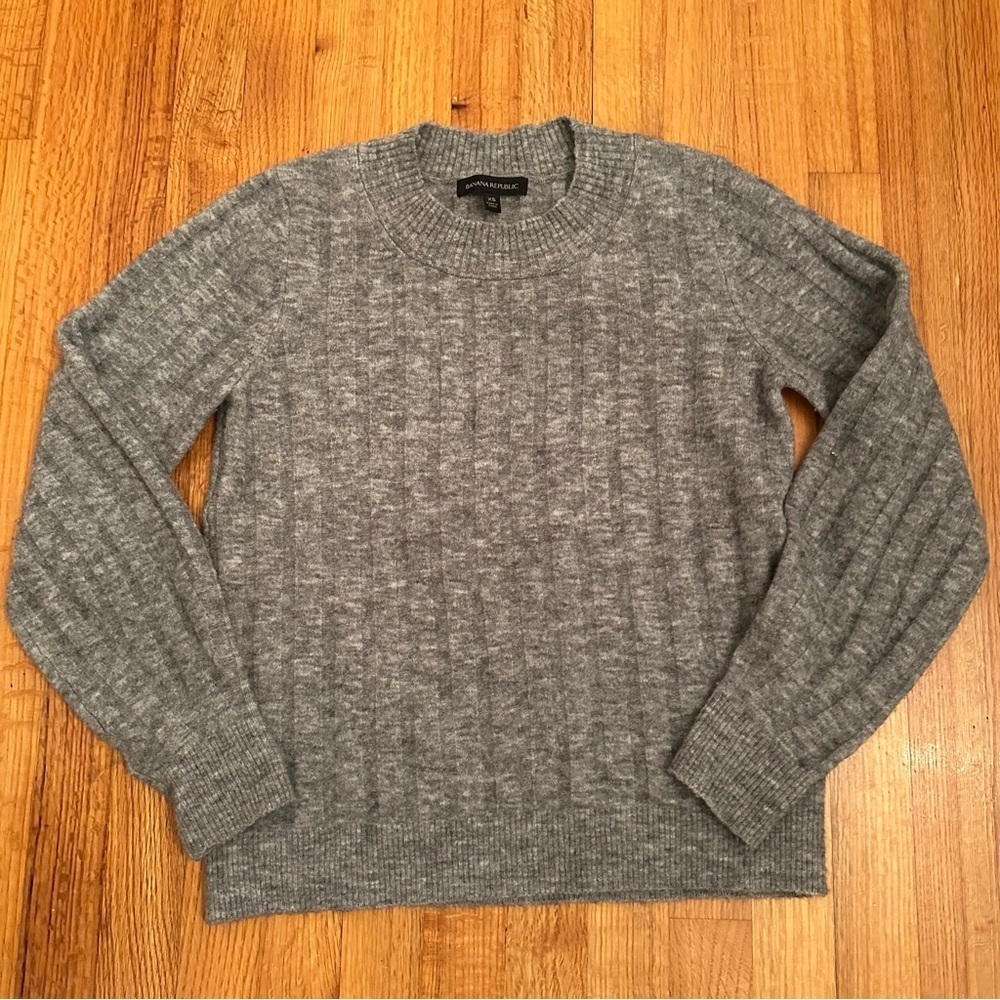 Banana Republic Sweater Womens Sz XS Gray Crew Neck Wool Alpaca blended(n3